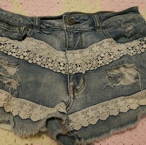 American Eagle Distressed Shorts Sz 12